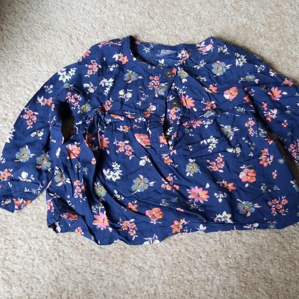 Blue floral 3/4 sleeve top